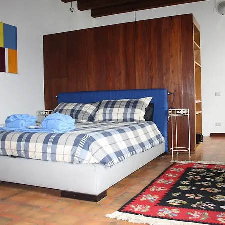 Donatelli Suites Bed & Breakfast *